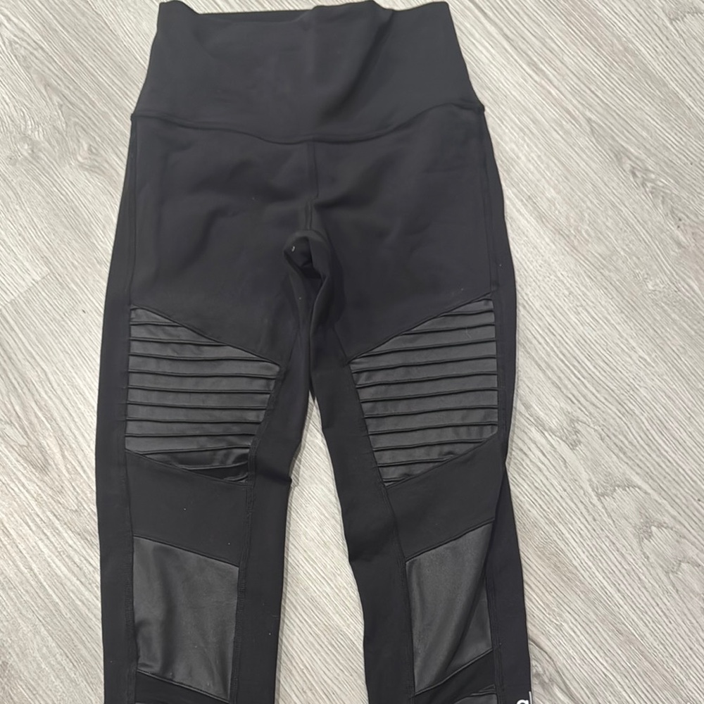 ALO Yoga Black Mesh Detail Leggings